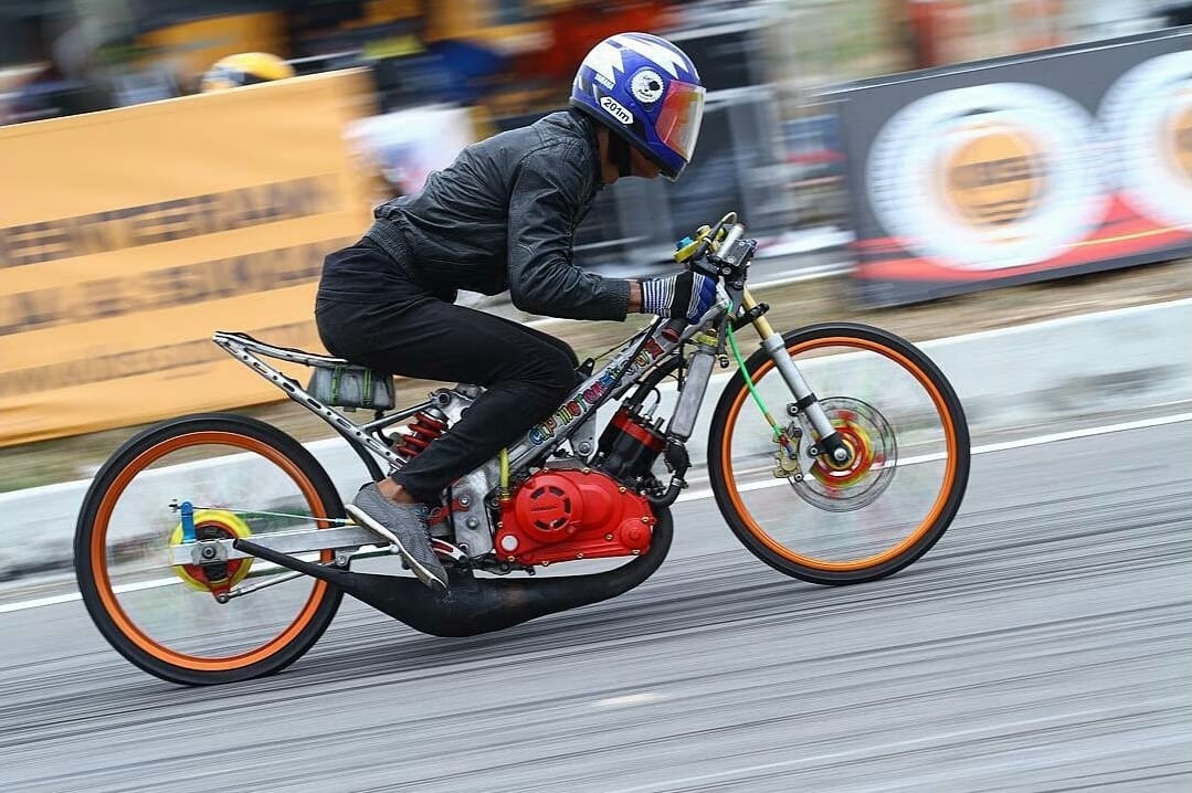 Thai Drag Bikes, Fuel Curve
