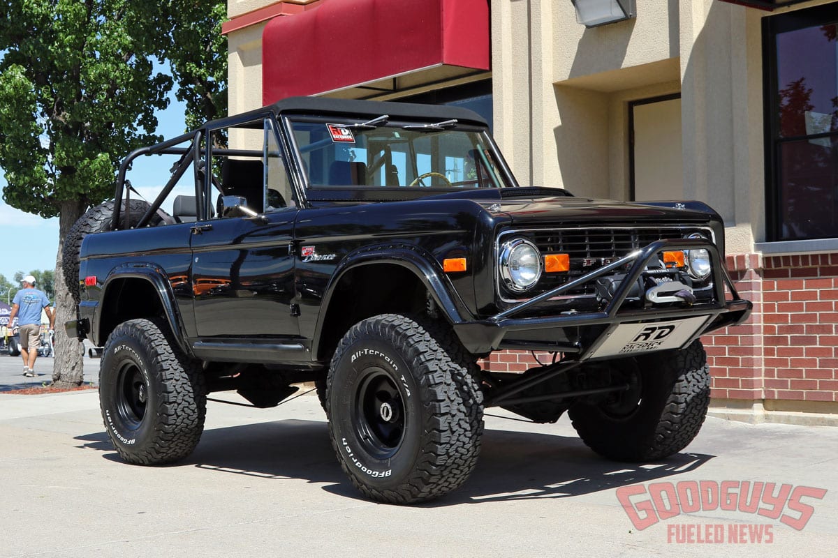 off road classic trucks, overland classic trucks, 4x4 classic truck, ford bronco, lifted c10, chevy blazer, lifted expectations, show truck, k20 blazer, dodge power wagon