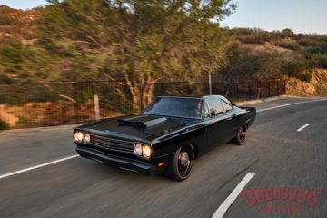 Kevin Hart Michael Myers 1969 Road Runner, Kevin Hart cars, kevin hart 1969 Roadrunner, 1969 plymouth road runner, michael myers roadrunner, Dave Salvaggio Designs